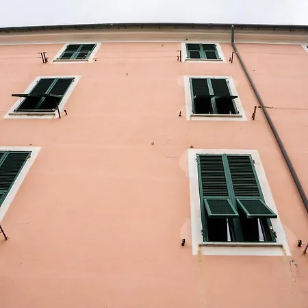 Casa Marina Di Fronte Al Mare Apartament *